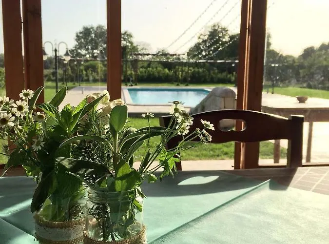 Casale Dei Giardini Séjour à la ferme *