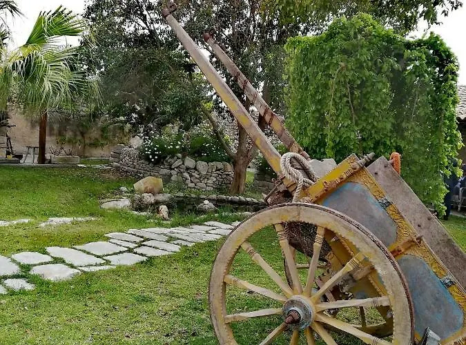 Casale Dei Giardini 伊斯皮卡